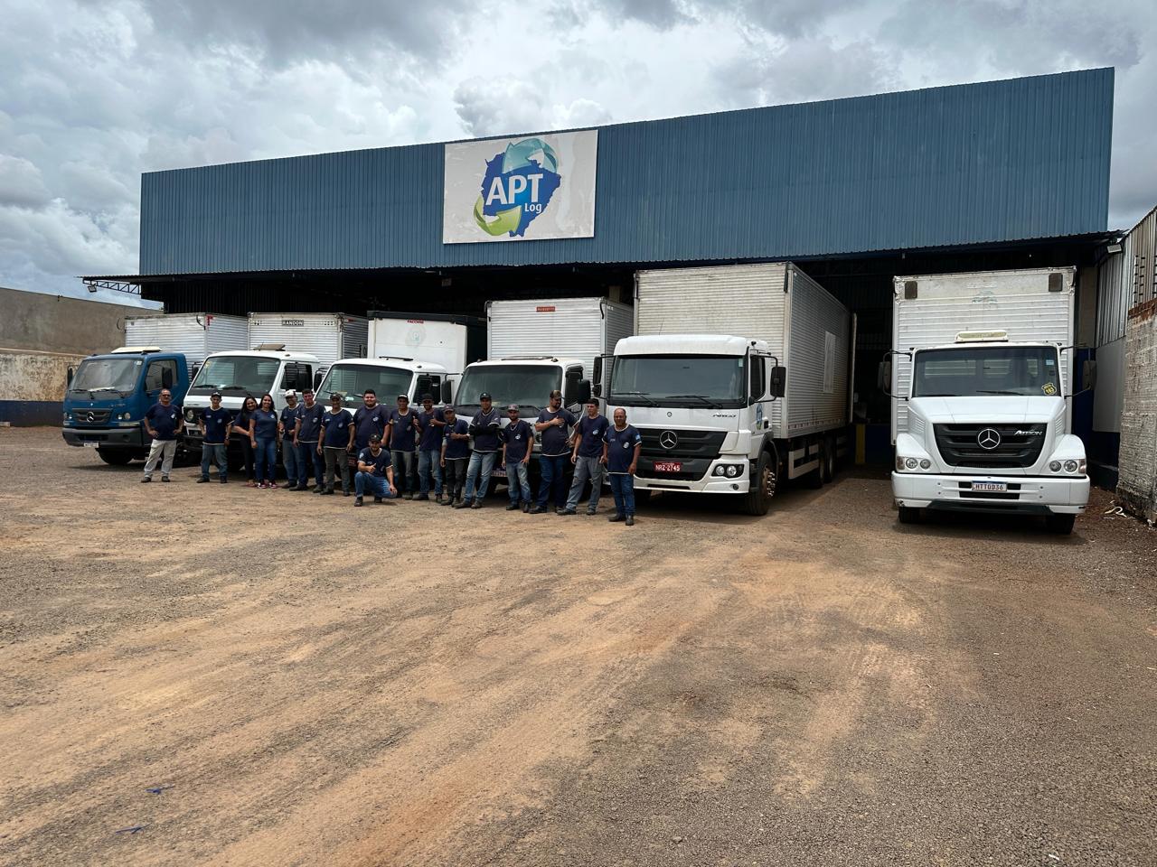 foto-armazenagem-entrega-fracionada-caminhao-apt-logistica-transportadora-regional-ms-carga-frete-mato-grosso-do-sul